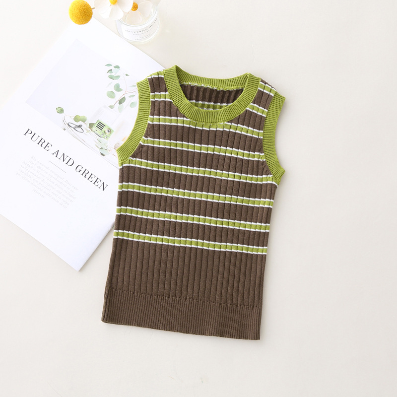 녹색과 흰색 줄무늬 조끼