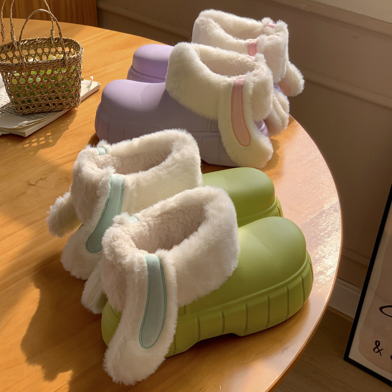 Cotton slippers, women's high heels, waterproof, warm in winter, plush and thick, with a sense of stepping on excrement. Wearing cute and fashionable cotton shoes on the outside