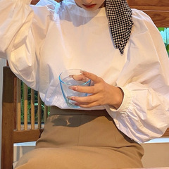 法式宽松白色泡泡袖衬衫女洋气别致甜美设计感圆领上衣显瘦百搭