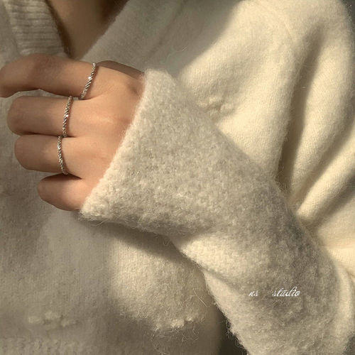 Japanese and Korean-inspired glittering starry sky single ring for women, niche ring with a cool and detached style, stackable ring for women