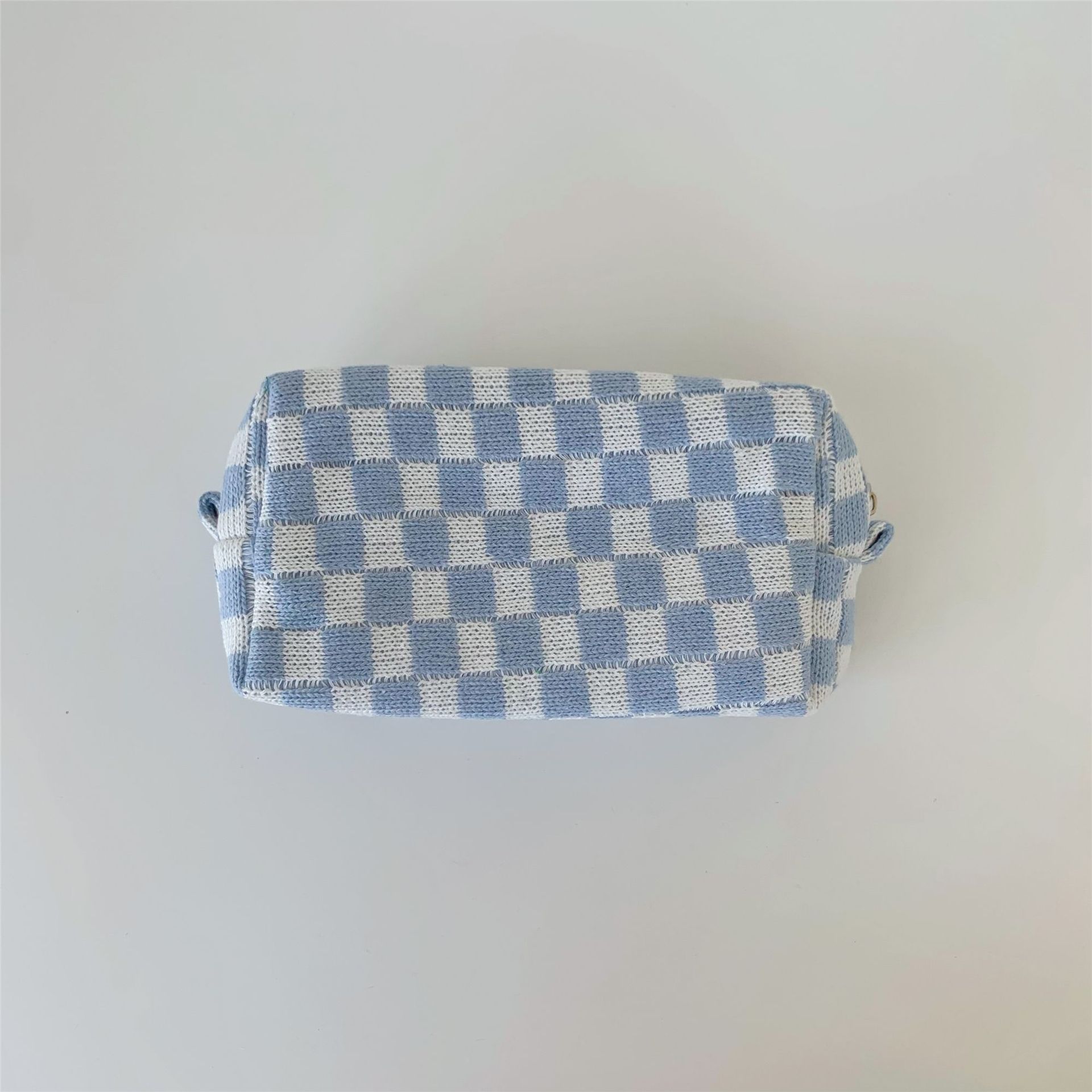 Women's Medium Knitted Fabric Plaid Fashion Square Zipper Cosmetic Bag display picture 10