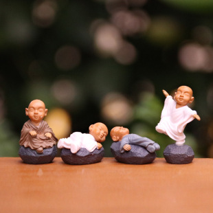 Cute Internet celebrity mini monk doll Zen Succulent flower pot micro landscape desktop home decoration ornaments