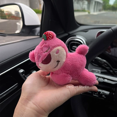 Bear Car Fender Decoration: Car ornaments