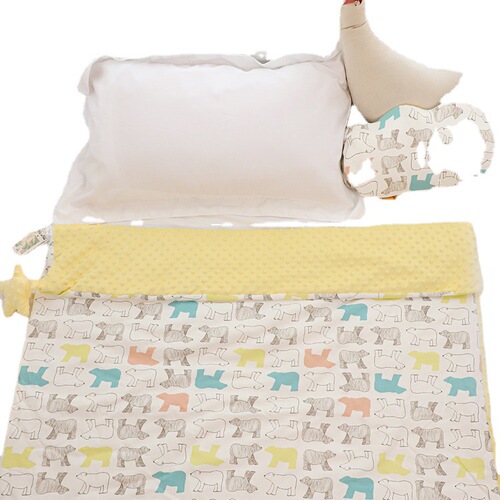 Baby autumn and winter beanie blanket can be removed, baby blanket, newborn comfort bag, kindergarten children's small quilt