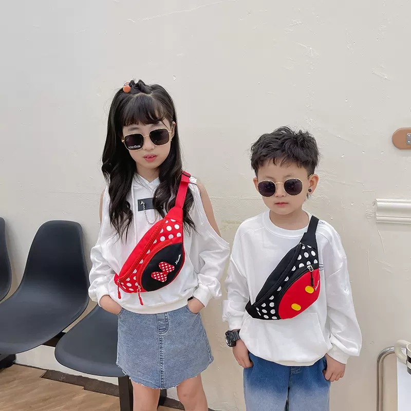 幼儿园儿童胸包男童宝宝包包2024新款网红洋气女童外出轻便小腰包
