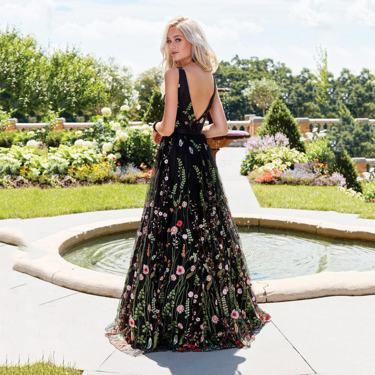 2025Ebay Sexy and Fashionable Deep V Sleeveless Embroidered Dress Slim Backless Large Swing Skirt Prom Dress Long Skirt