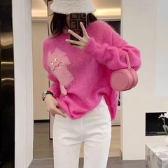 2025日系の甘いバラの赤いプルオーバーのセーターの女性秋冬のゆったりした外着の怠惰な風の柔らかいモチモチのニットの上着のファッション