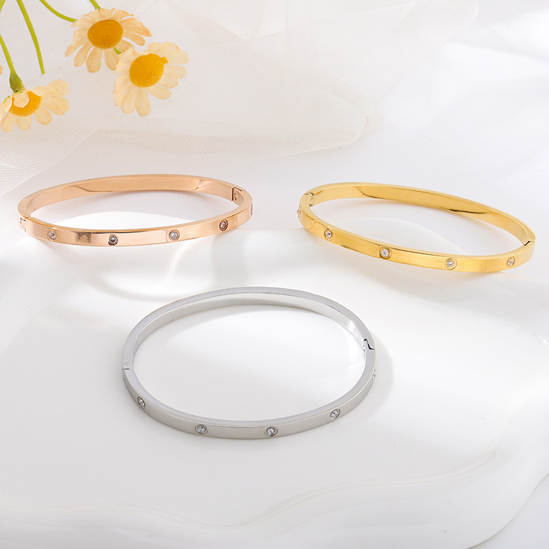 High Quality Exquisite Stainless Steel 10-Diamond Bracelet for Women, Elegant and Simple Designer Brand Buckle Bracelet Wholesale