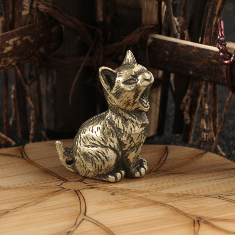 Cross-border Hot Selling Kitty Lucid Cat Brass Ornaments Solid Copper Handle Keychain Pendant Craft