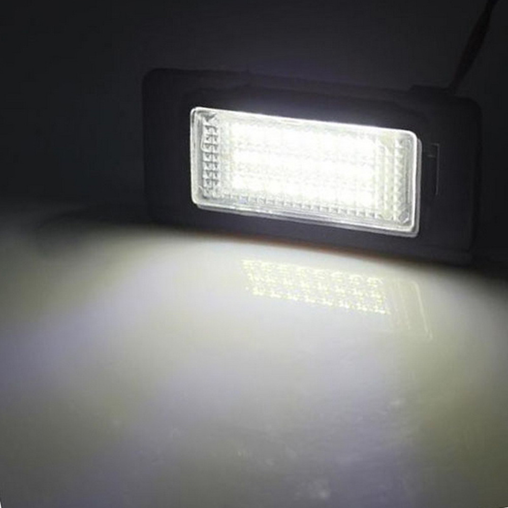 Suitable for Volkswagen Golf 10-12 T4 90-03 93-04 license plate lights, 24 LED white lights with black frames, 2 pieces