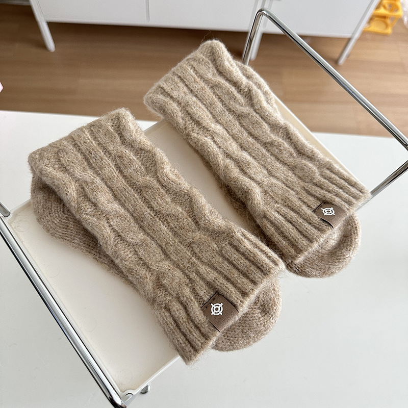 Daily Occasion Unisex Casual Solid Color Polyacrylonitrile Fiber Crew Socks A Pair