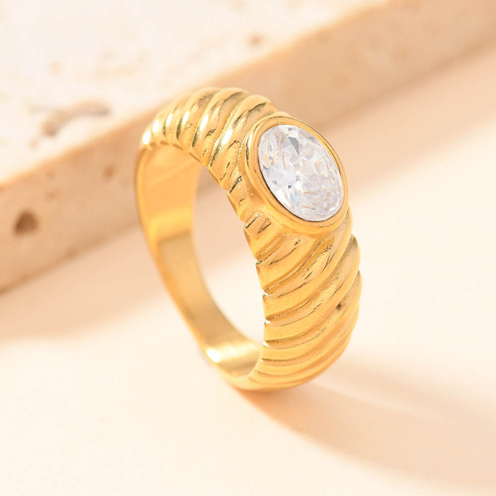 Nueva moda europea y americana, joyería de acero inoxidable, anillo de circón con incrustaciones irregulares, anillo de rosca de diseño de lujo ligero femenino image 6