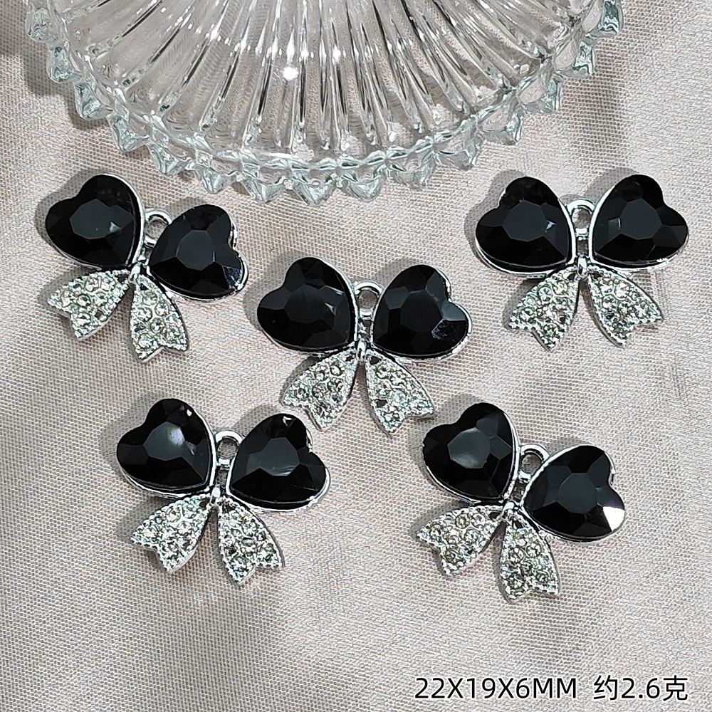 Exquisitos accesorios de joyería colgante de diamante de alta protección ultravioleta al por mayor collar DIY artesanal colgante de materiales de ropa de pulsera