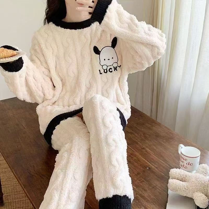 Winter Floral Velvet Thickened Pajamas for Women, Long-Sleeve Popular Warm Thickened Fleece Pajamas, Fleece Loungewear Women's Set