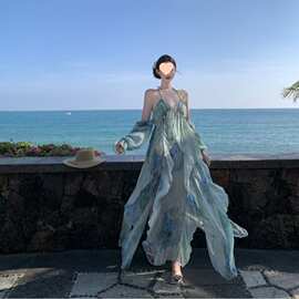 水雾茶花温柔风一字肩海边度假连衣裙碎花裙波西米亚氛围感长裙