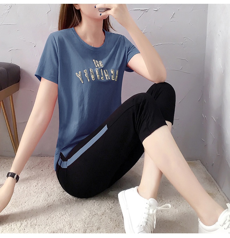 Completo sportswear donna due pezzi con maglia a maniche corte_voghion.com