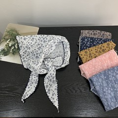 春、秋、夏の女性用コットンとリネンのレース三角スカーフ、小花柄スカーフ、ヘアバンド、装飾的な薄い包頭シルクスカーフ、ヘアアクセサリー