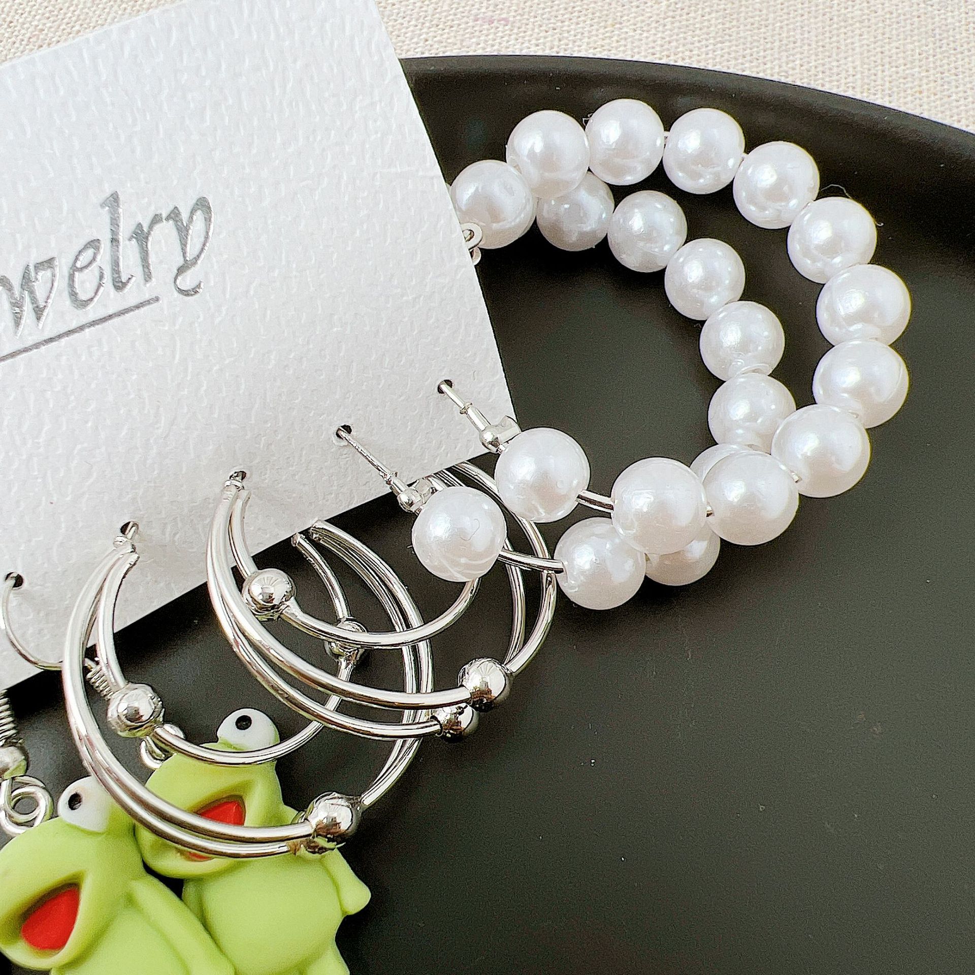 215566D1F300E1D66EABD53C6351DE