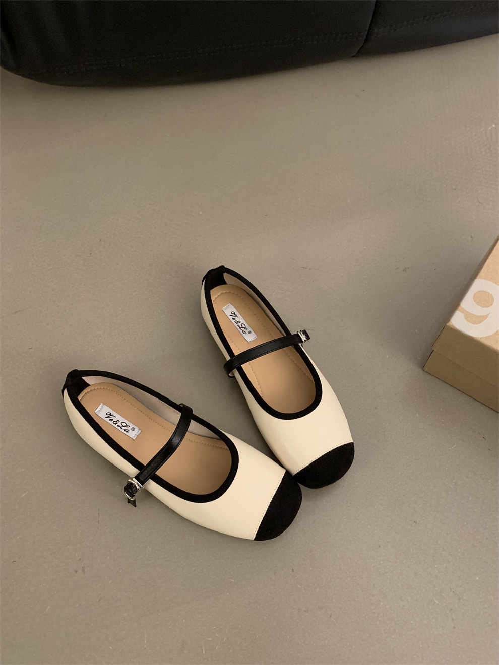 Xiaoxiang viento plateado nuevo estilo chino zapatos retrógrados franceses zapatos de ballet zapatos de primavera y verano zapatos de mujer