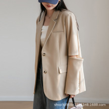 高级感卡其色西装外套女春秋2025新款韩版宽松小个子休闲廓形正肩