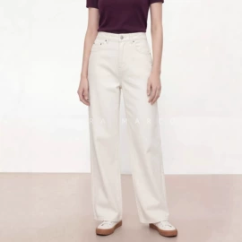 女式毛呢外套;休闲裤;女式衬衫