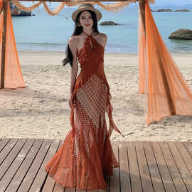 度假风套装女夏季挂脖荷叶边背心上衣+格纹半身长裙两件套