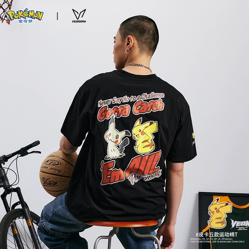 [Новые поступления сезона] Хлопковая футболка Weidong Pikachu серии Pokemon, оригинальная совместная марка, модный американский спортивный круглый вырез