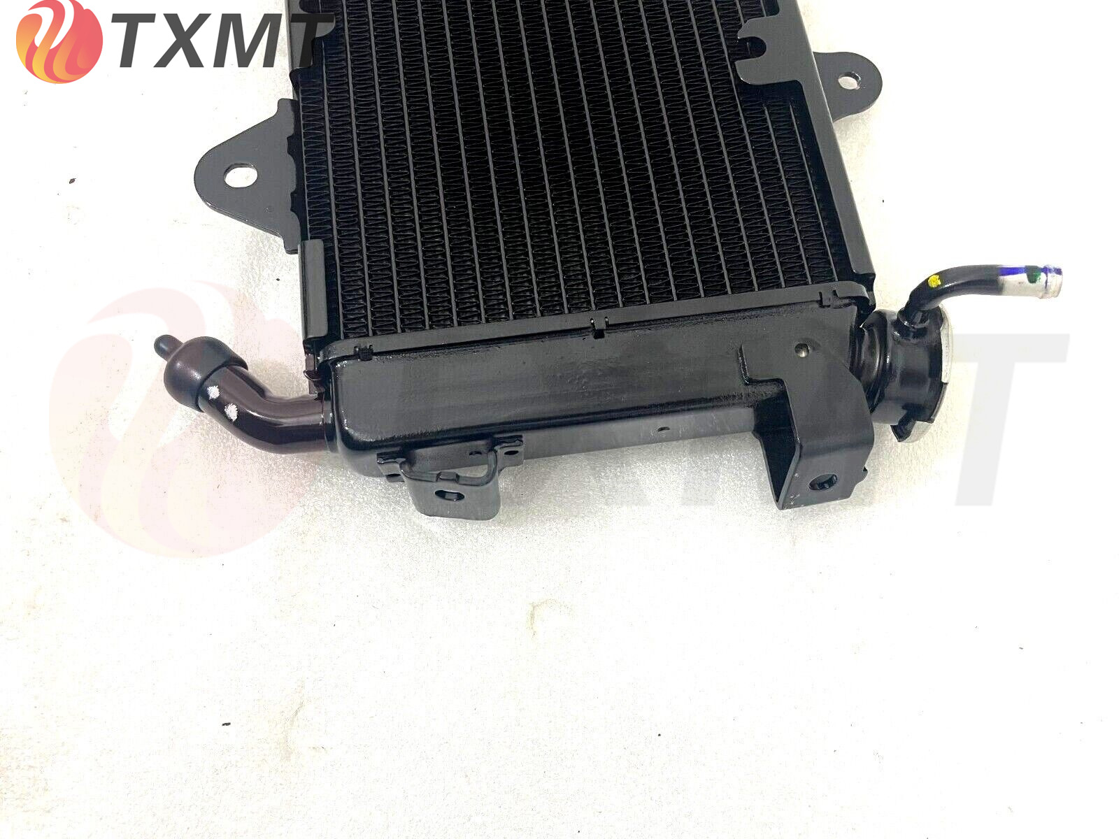 Suitable for KTM DUKE 390 Duke 250 motorcycle water tank assembly accessories water cooler radiator