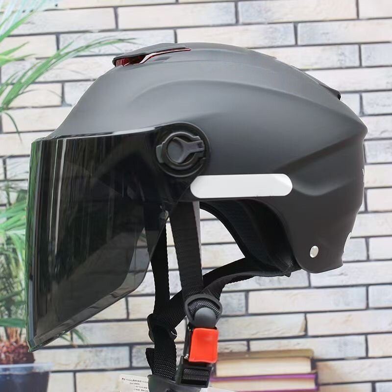 National standard safety helmet 312, summer sun protection, suitable for all seasons, unisex safety helmet, original electric vehicle motorcycle half helmet