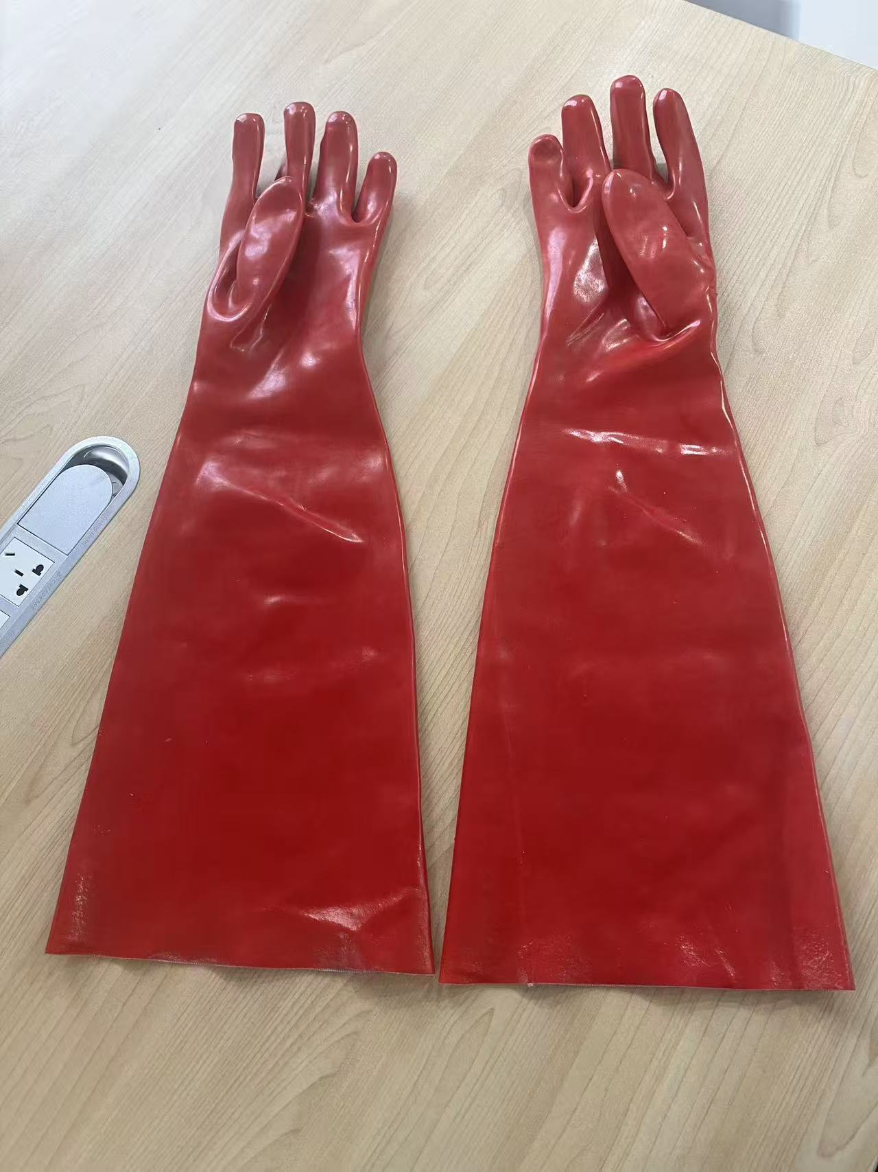 Guantes abrasivos antideslizantes de inmersión completa, protección laboral, engrosados, totalmente recubiertos de caucho, impermeables, antideslizantes contra partículas, resistentes al desgaste, resistentes al aceite, resistentes a ácidos y álcalis.