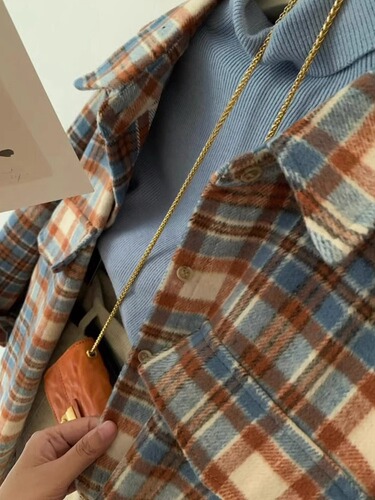 Contrast-color plaid woolen shirt for women's autumn and winter new style retro stacked inside plaid shirt lapel top