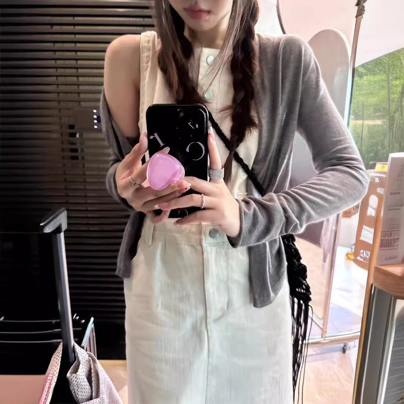 Built for the summer! Lazy Lightweight 4-color Tencel Small Cardigan Knitted Small Shoulder Without Buckle Design