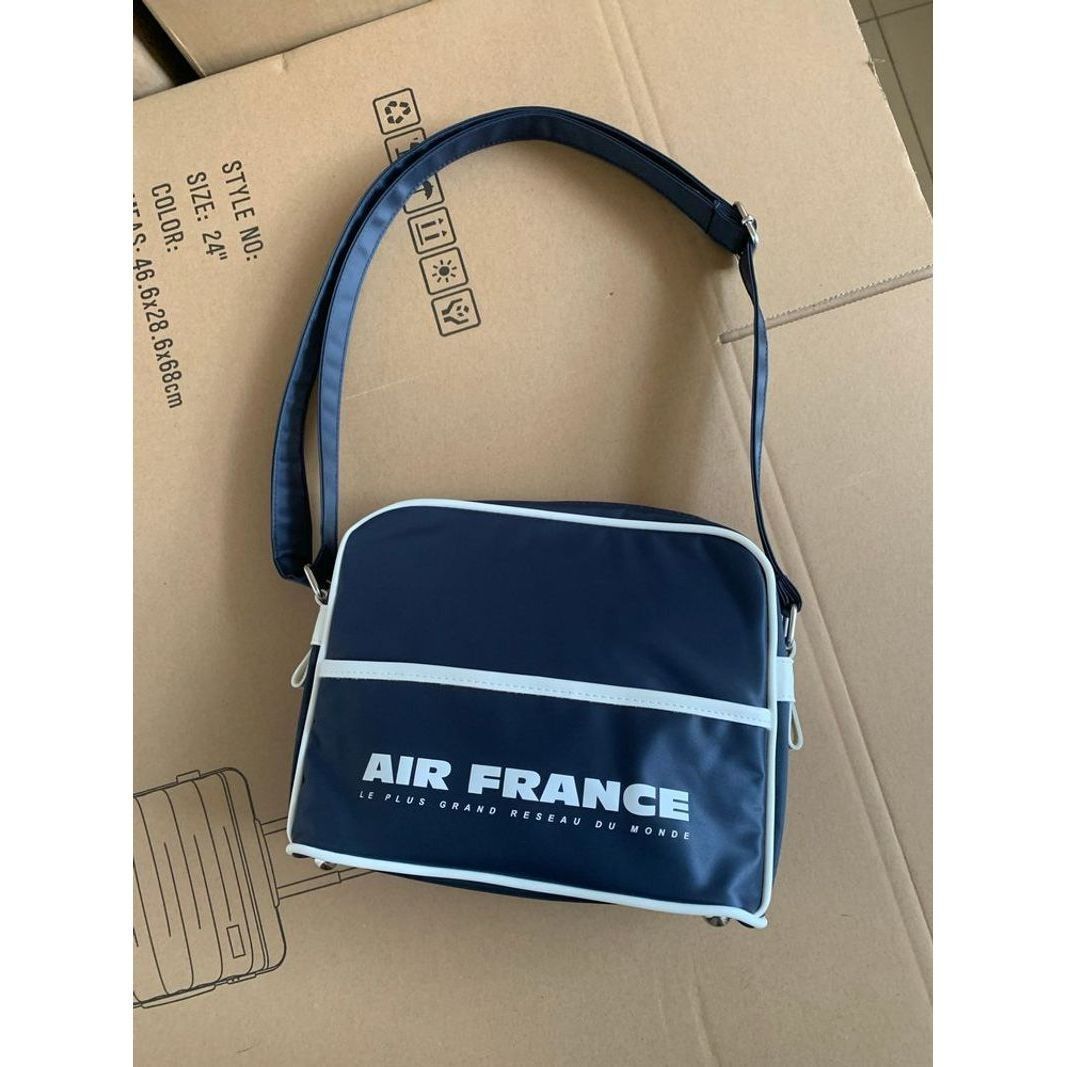 外贸原单正品新款男女同款时尚休闲便携单肩斜挎邮差包