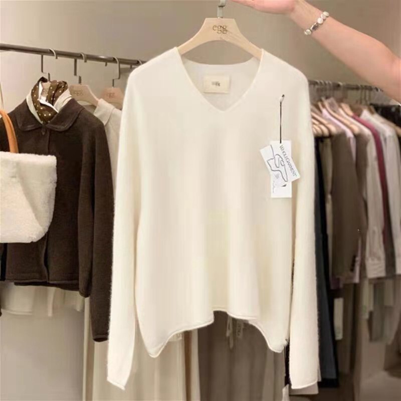 Solid color 100 glutinous skin-friendly% collar autumn and winter cashmere sweater V pure wool sweater bottoming knitted sweater loose soft Women Solid color 100 glutinous skin-friendly% collar autumn and winter cashmere sweater V pure wool sweater bottoming knitted sweater loose soft Women
