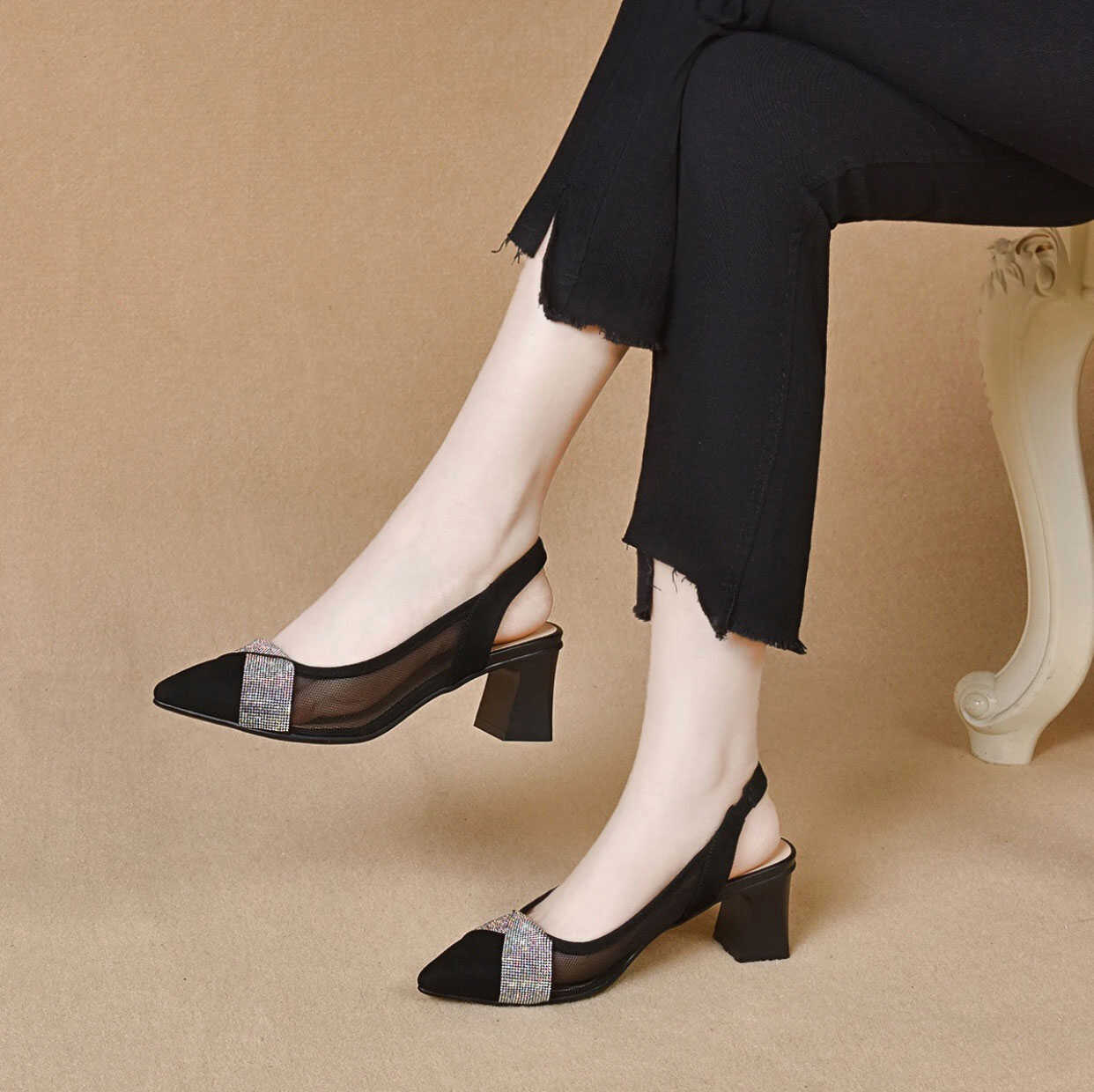 Giày cao gót nữ mũi nhọn da thật phối lưới đính đá, gót 5 cm — Gót dày màu đen-5 cm