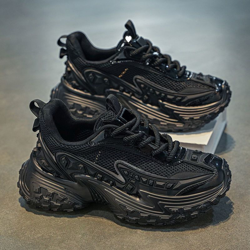 2025 핫 스타일 남성 신발 여름 메쉬 스포츠 및 레저 흰색 달리기 미끄럼 방지 두꺼운 밑창 높이 증가 아빠 유행 신발