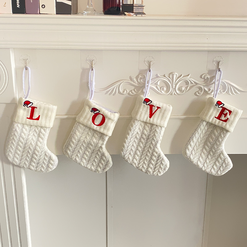 Decoraciones transfronterizas calcetines de punto calcetines de lana letras bordadas bolsa de regalo de dulces PARA NIÑOS Calcetines de Navidad blancos bolsa de regalo