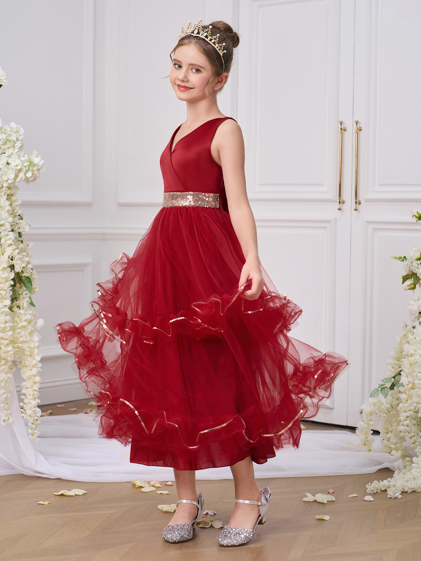 Verano nuevo estilo vestido de niña con cuello en V vestido de tarta de satén de malla vestido de escenario vestido de princesa de cumpleaños de niña de las flores