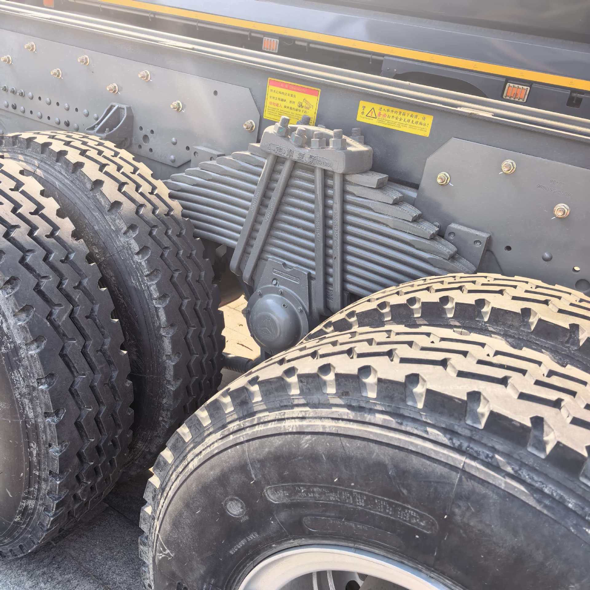 Cross-border Sinotruk HOWO 8X4 dump truck, front four-wheel rear eight-wheel muck truck, African Sinotruk HOWO tipper muck truck