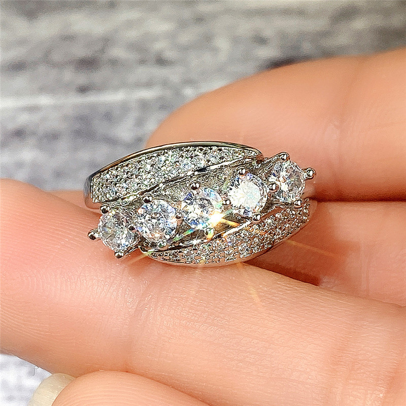 Copper Plated Platinum Zircon Fashion Retro Women's Ring display picture 3