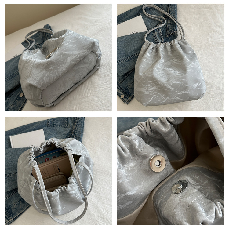 Large-capacity, elegant commuter tote bag, bow single-shoulder bag, distinctive pleated crossbody bag, 2024 new style bag trend undefined