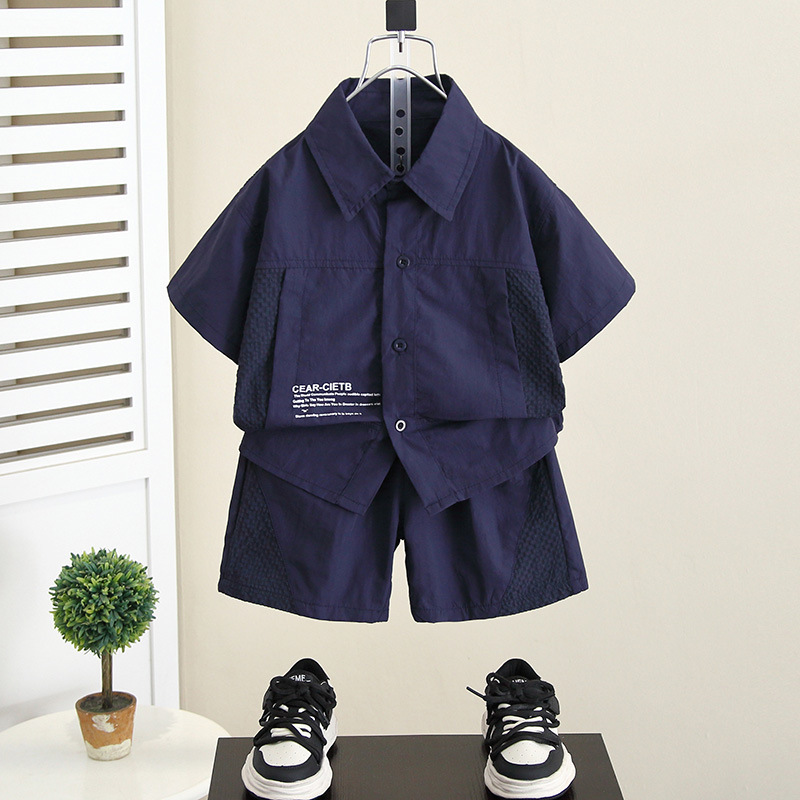 5408 Traje de verano para niños Traje de moda atractivo de manga corta para niños Camisa de moda de verano de dos piezas 2025 nuevo bebé