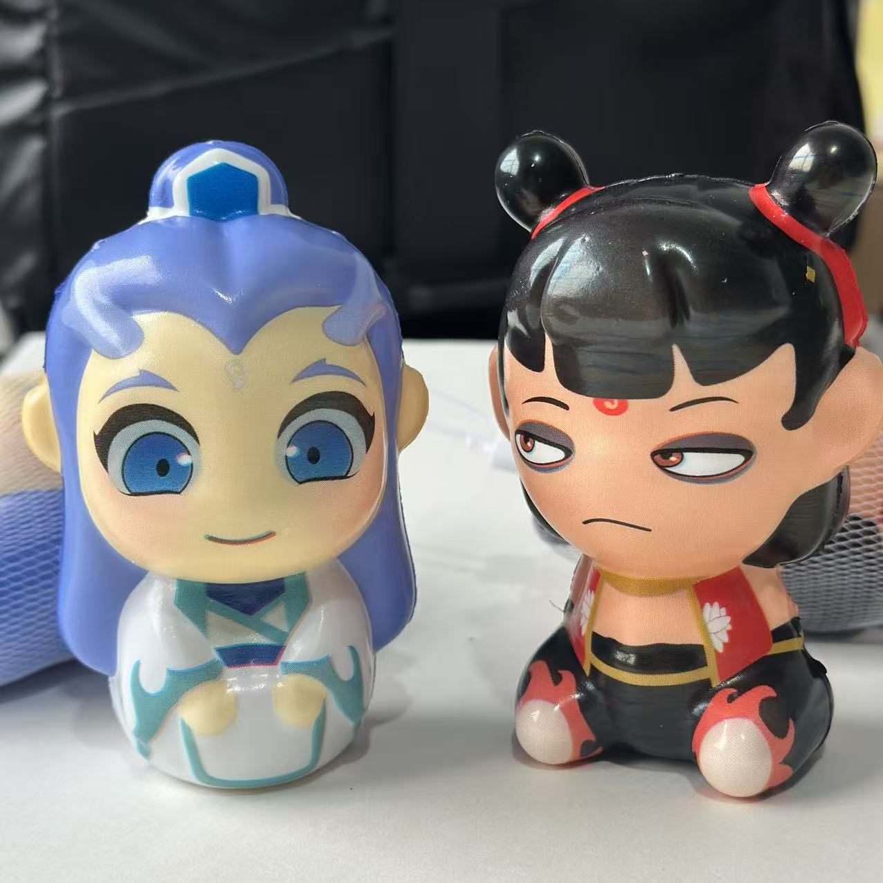 El Niño mágico de Nazha está en el mar, juguetes de descompresión, muñecas alrededor de Nazha ao Bing amasó regalos de jardín de infantes al por mayor