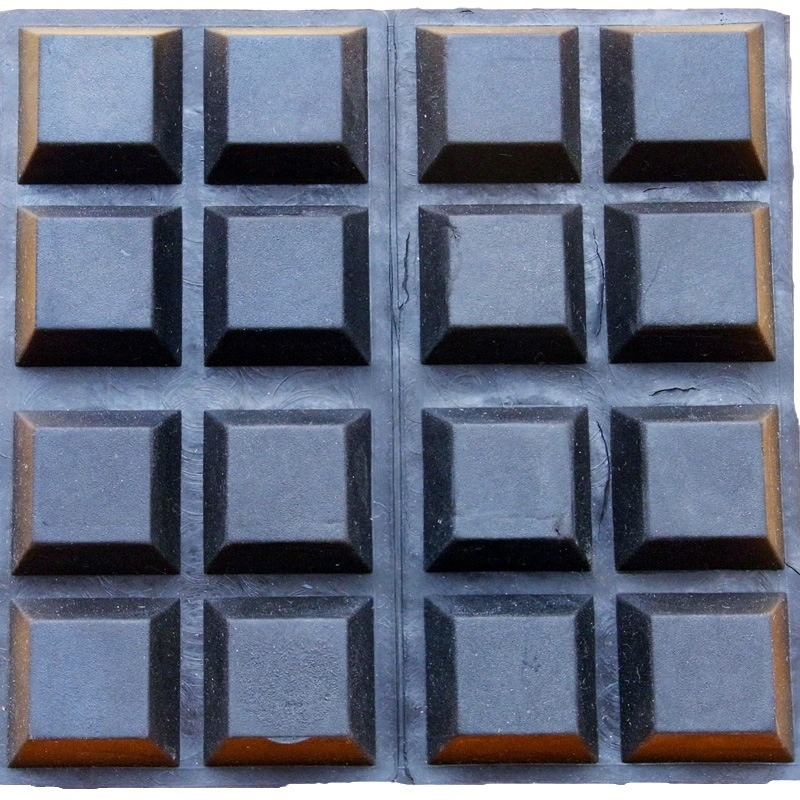 供应梯形橡胶脚垫梯形橡胶垫梯形硅胶脚垫20*20*8.0MM 硅胶制品