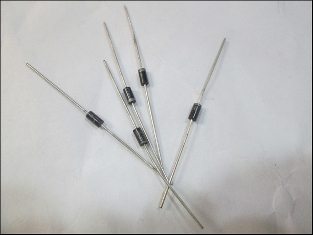 ON稳压二极管1N5339B 5W DO-15稳压管齐纳管5.6V IN5339B 280元1K