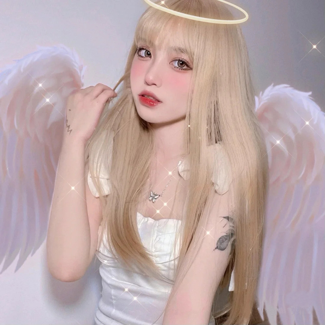 Japón y Corea del Sur explotaron el aire dorado claro cabello largo recto y peluca de frange natural realista fibra química cubierta de cabeza completa