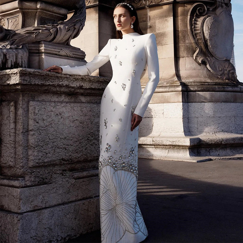 In-Stock 2026 Early Spring New European and American Designer Celebrity Gown, Long Dress with Heavy Beading and Rhinestone Embellishments In-Stock 2026 Early Spring New European and American Designer Celebrity Gown, Long Dress with Heavy Beading and Rhinestone Embellishments