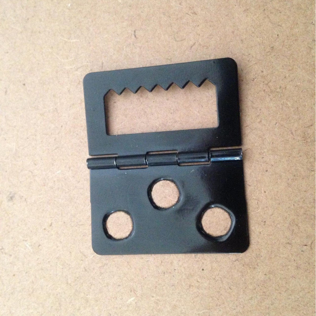 批发相框三眼折挂扣单孔老虎扣暗挂 发黑铁扣背板三孔挂折扣合页