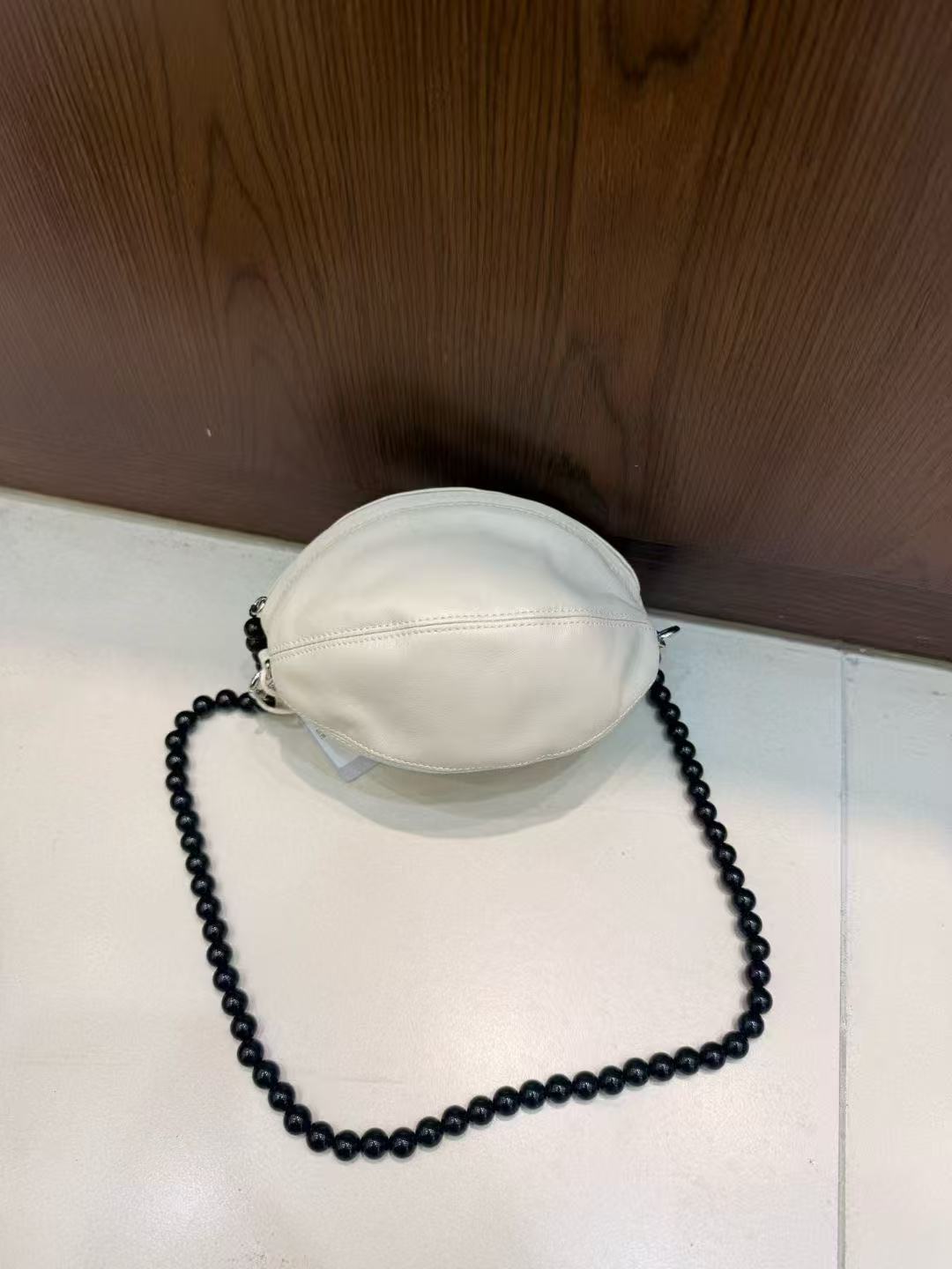 2026 New Arrival Cross-Border Versatile Niche Design Luxury Cowhide Beaded Lantern Shoulder Bag Chain Crossbody Bag For Women - Thumbnail 7