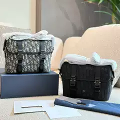 Designer Style Men's Crossbody Bag Premium Large-Capacity Shoulder Messenger Bag Fashion Light Luxury Male Bag